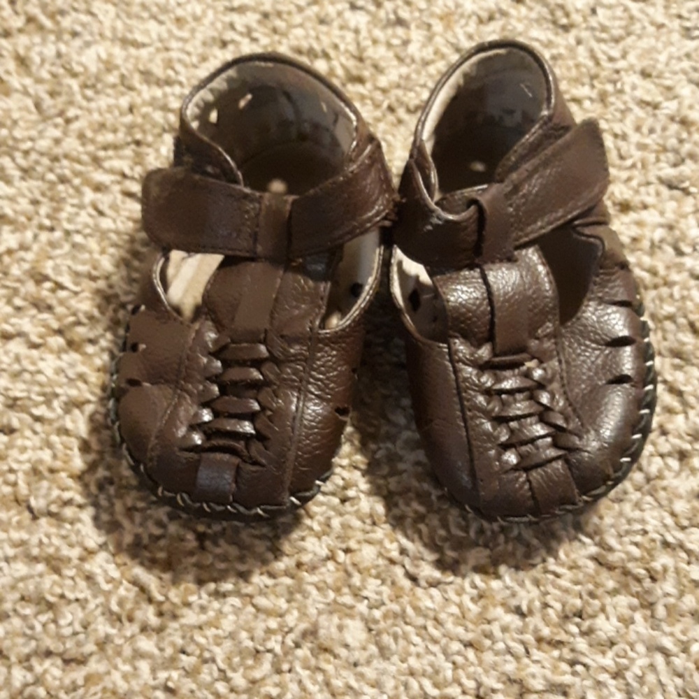 Leather sandals